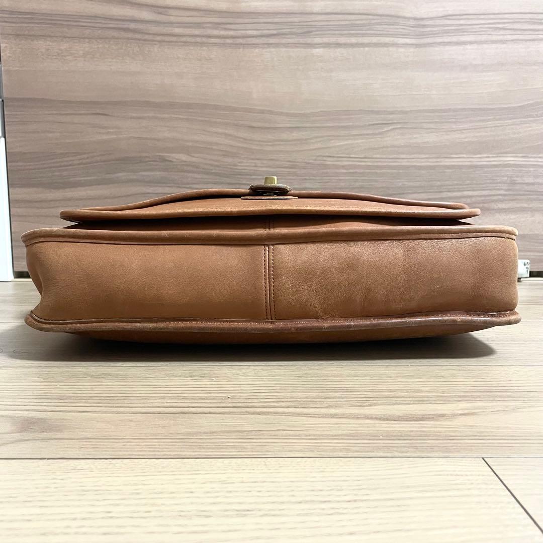バッグ COACH Vintage Leather Brown Shoulder Bag