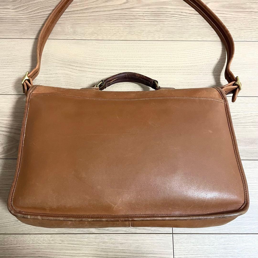 バッグ COACH Vintage Leather Brown Shoulder Bag