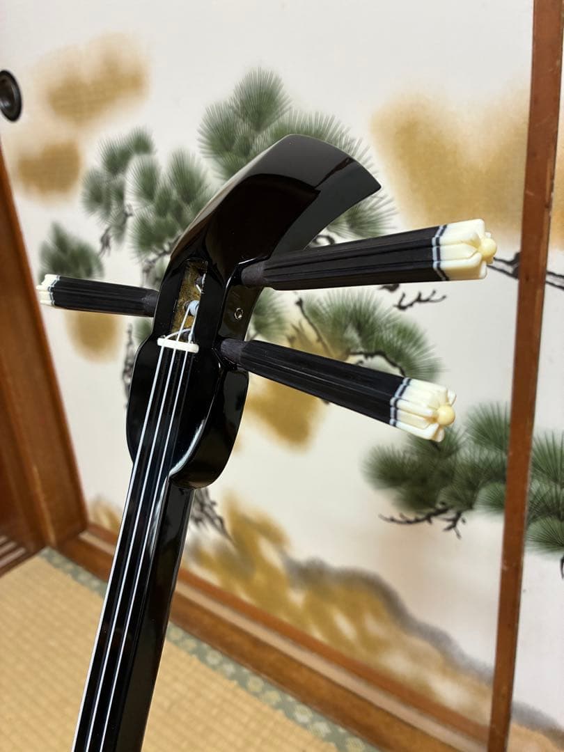 沖縄三線！貴重！知念大工型！本蛇皮！本張り！【一枚張り】まる⑥⑧