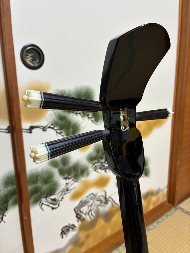 沖縄三線！貴重！知念大工型！本蛇皮！本張り！【一枚張り】まる⑥⑧