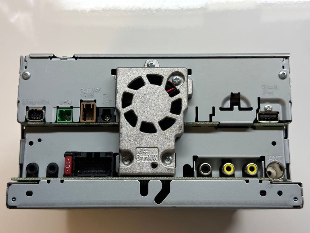 パイオニア カロッツェリア 楽ナビ AVIC-RZ302 7型メモリーナビ