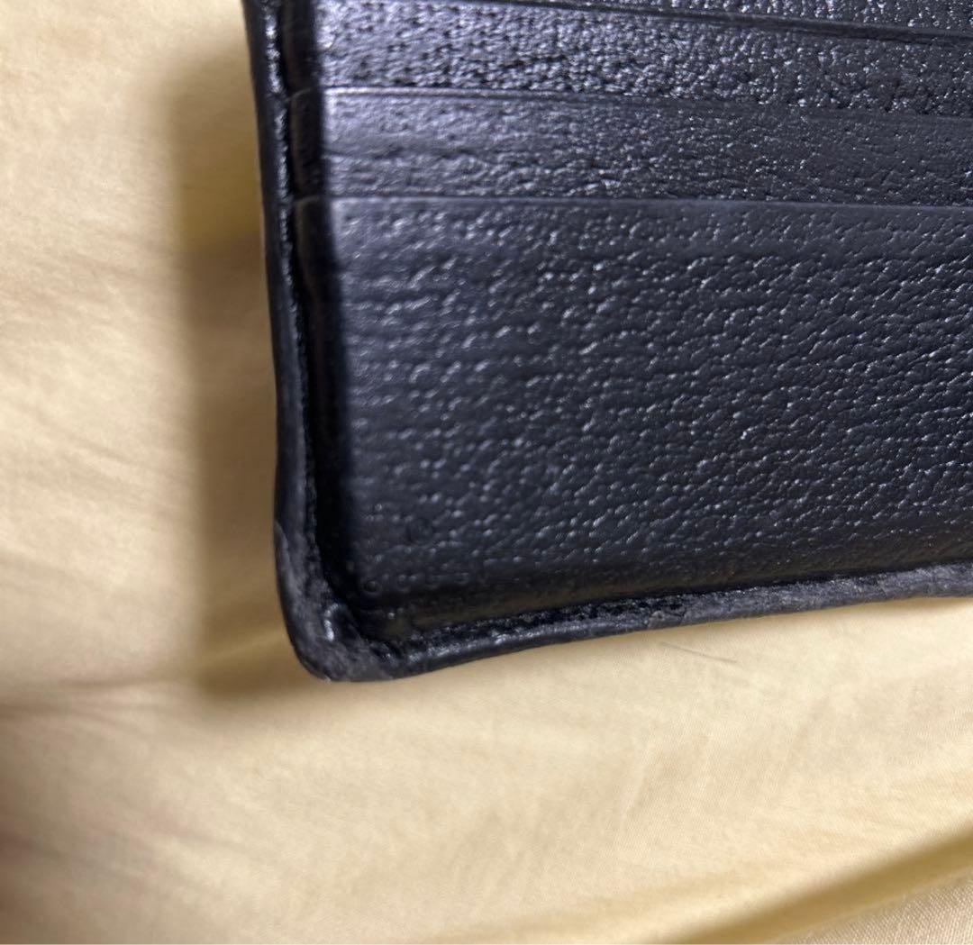 GUCCI黒 蜂モチーフ 二つ折り財布