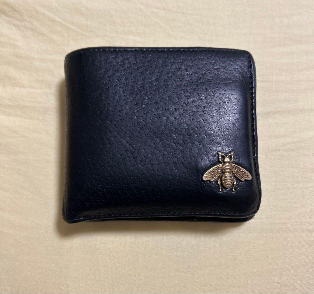 GUCCI黒 蜂モチーフ 二つ折り財布