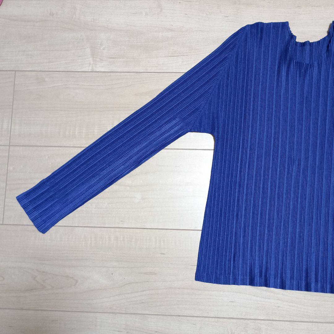 プリーツプリーズ　ブルー　長袖トップス　サイズ3