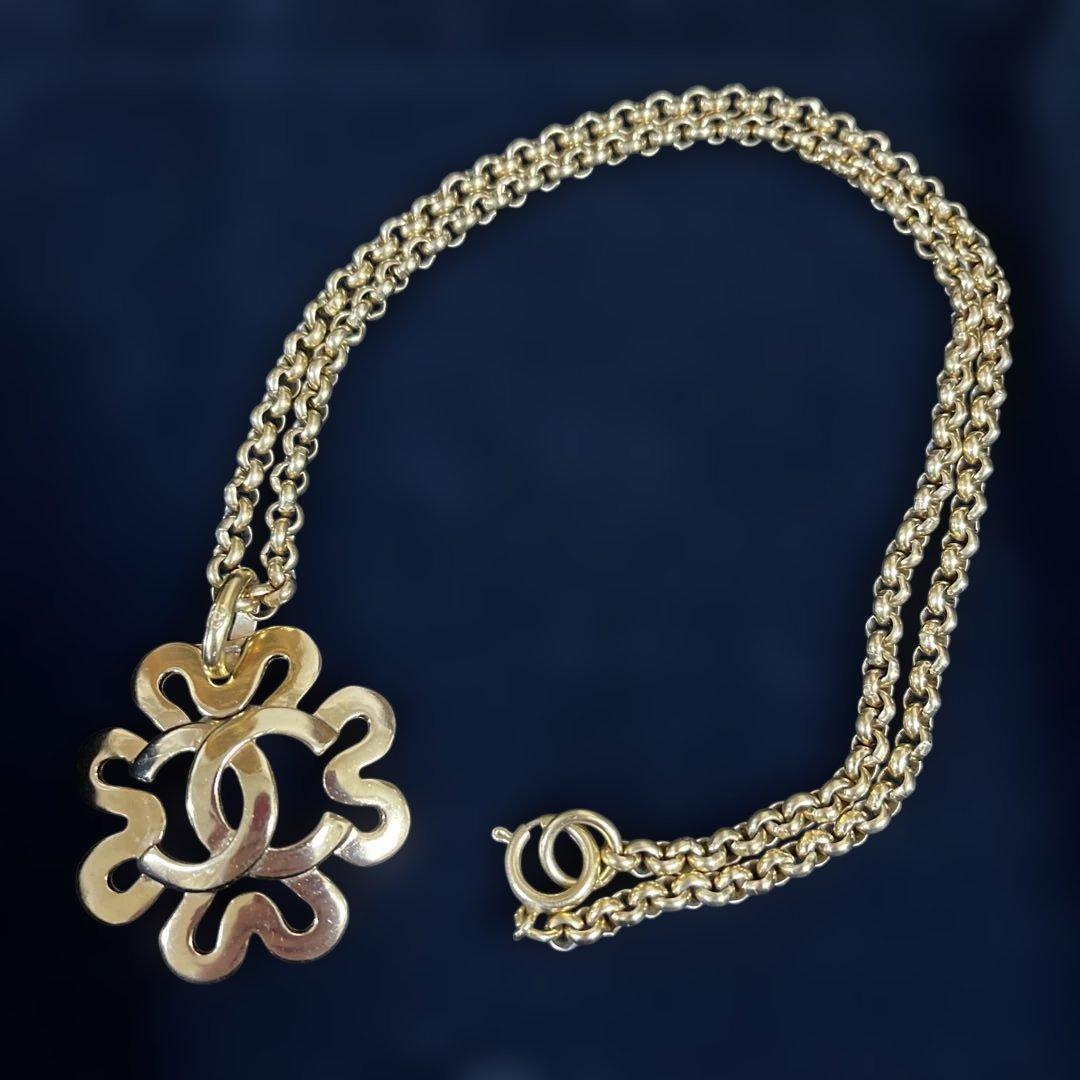 CHANEL ゴールドメッキココマーククローバーネックレス