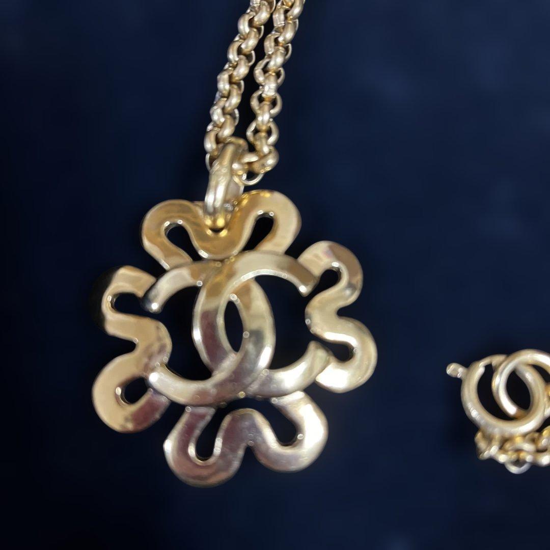 CHANEL ゴールドメッキココマーククローバーネックレス