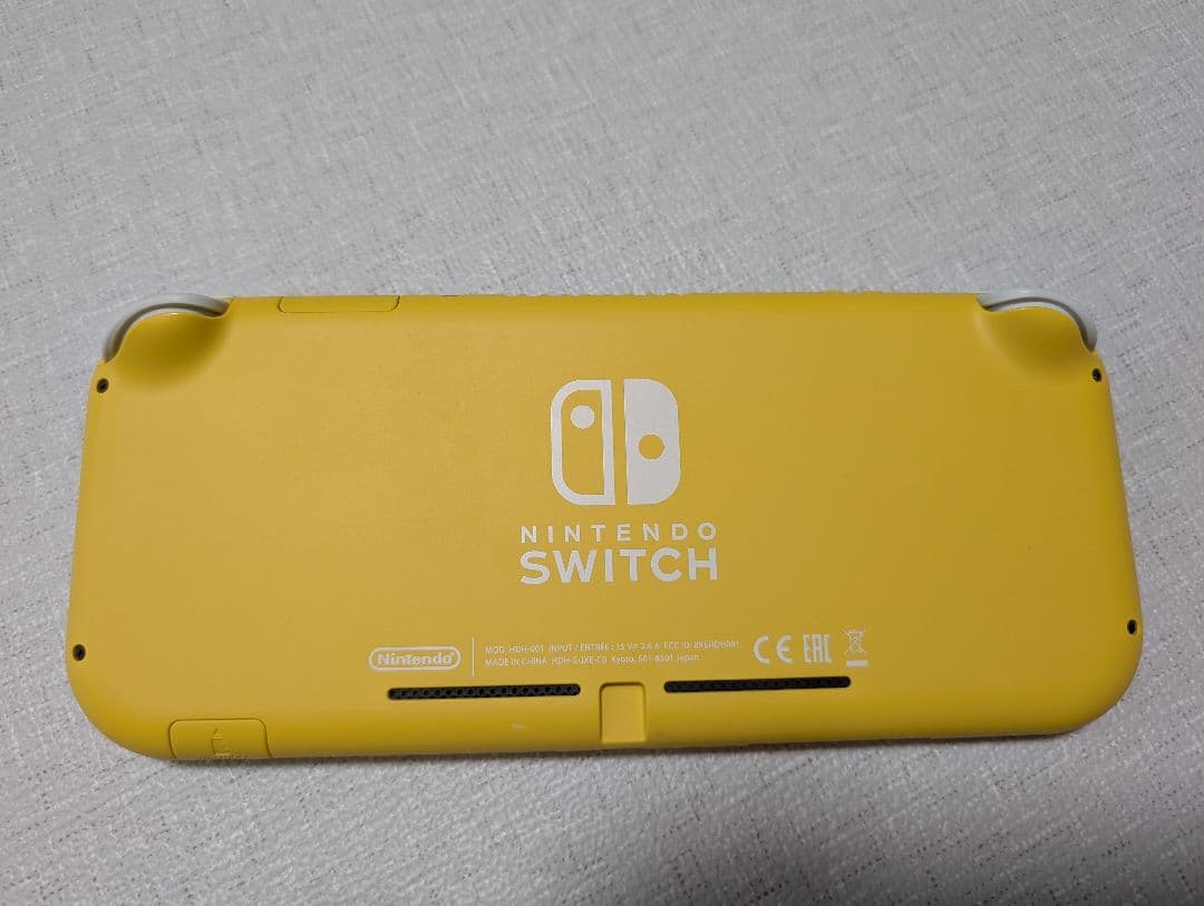 Nintendo Switch Lite イエロー 本体 充電器付き（箱無し）