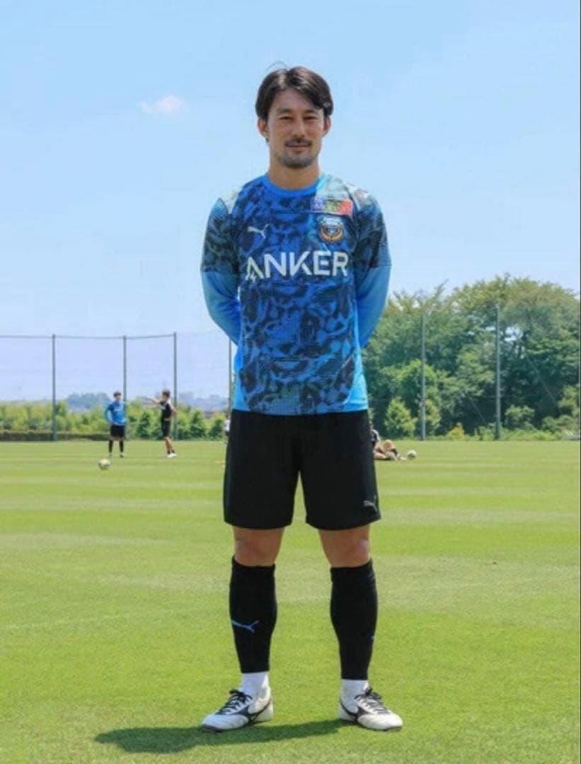 サッカー 川崎フロンターレ 2025　長袖　支給品　練習着　フルスポンサー 新品