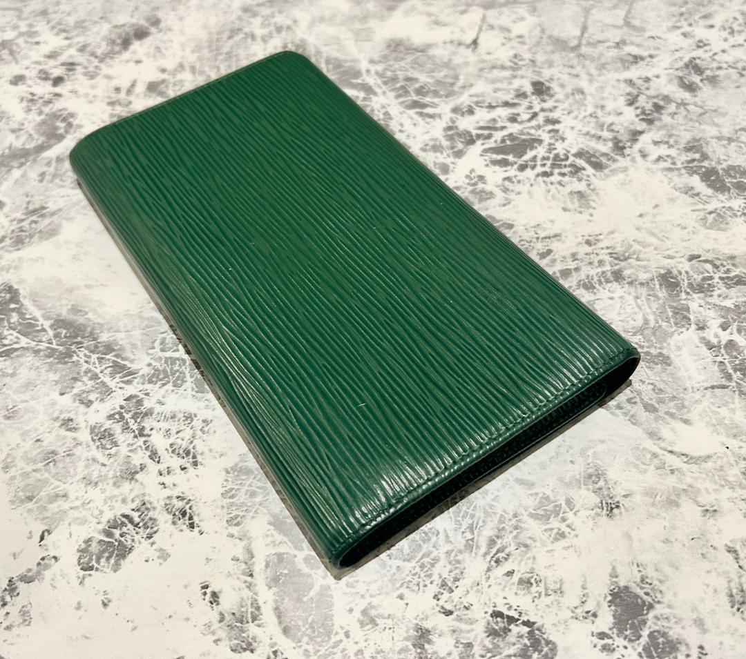LOUIS VUITTON 財布 インターナショナル エピ　グリーン