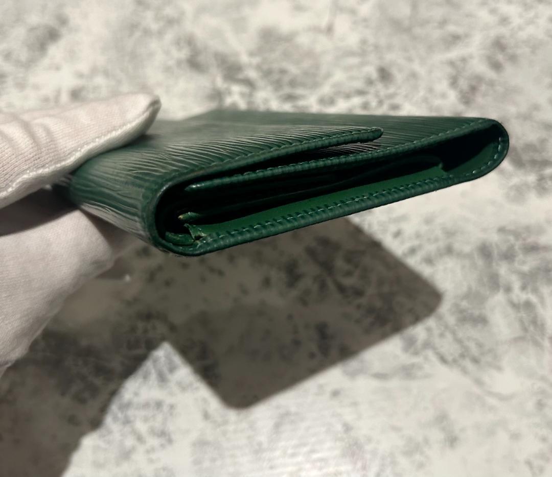 LOUIS VUITTON 財布 インターナショナル エピ　グリーン