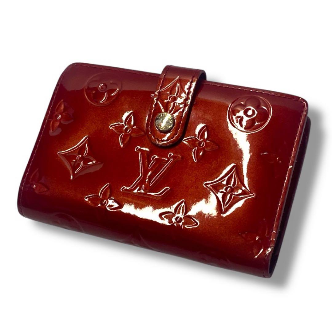 LOUIS VUITTON ルイヴィトン　折り財布　がま口 ヴェルニ