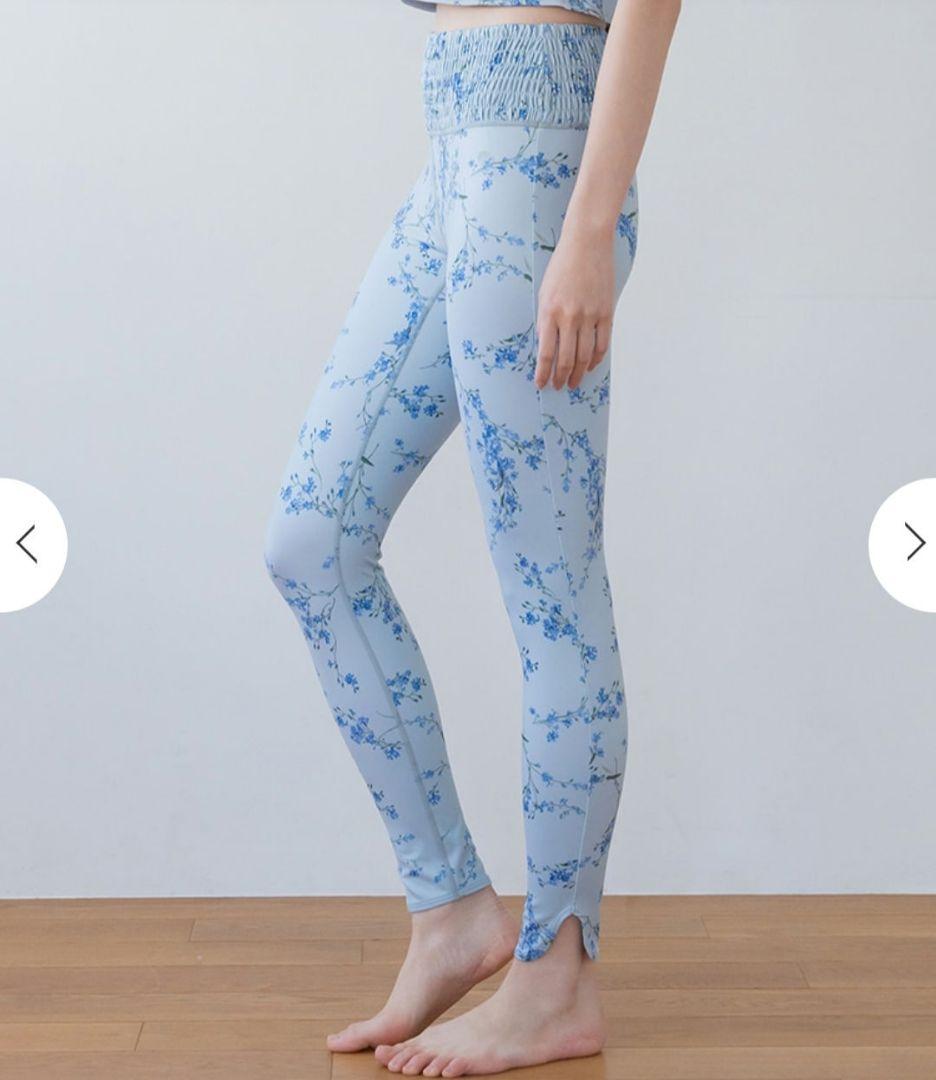 【新品】スカーラ スプリングフラワー シャーリングレギンス 忘れな草 S 完売品