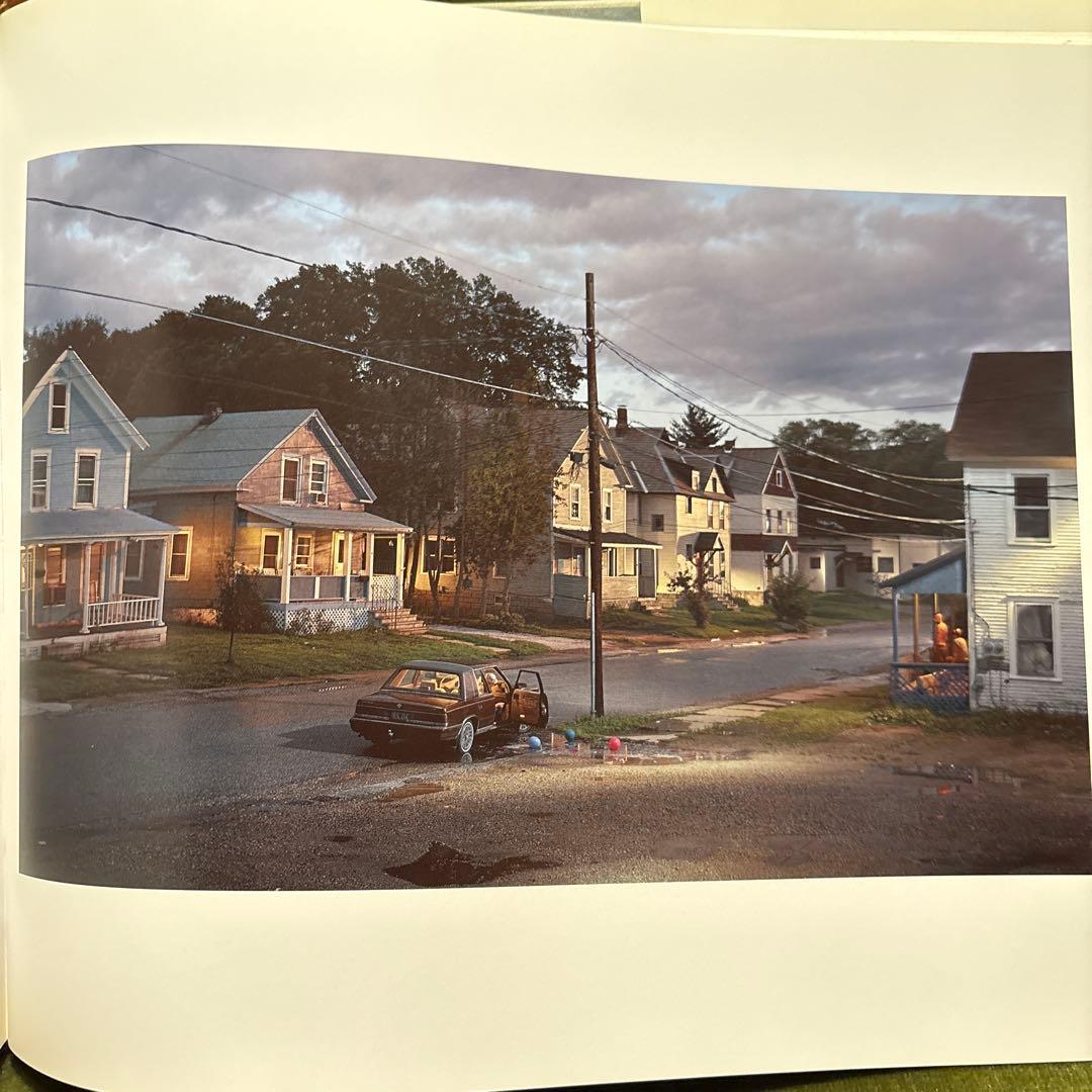 アート・デザイン・音楽 Gregory Crewdson 1985-2005
