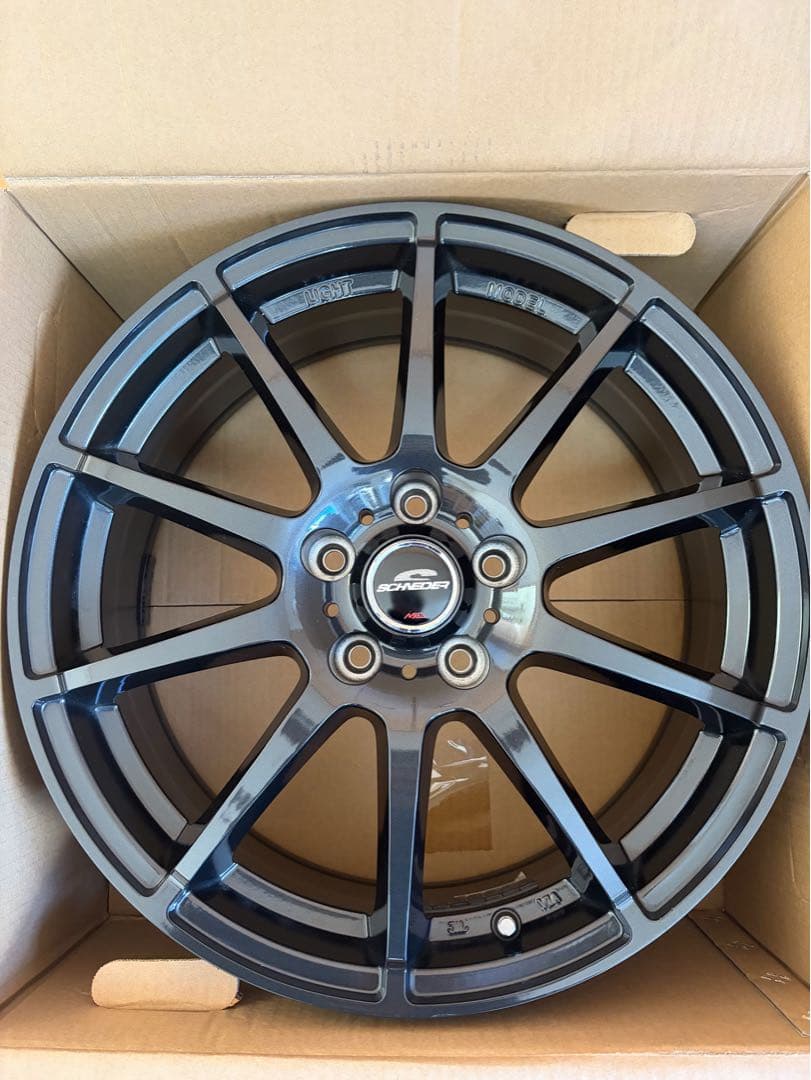 【値下げ交渉可】SCHNEIDER 18インチ　アルミホイール2本