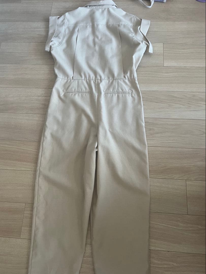 chiori FORME　フォルム 東原亜希　ジャンプスーツ　ベージュ