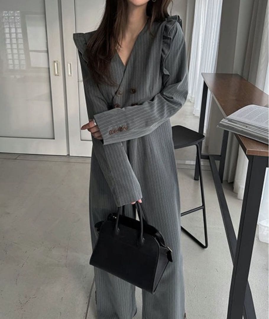 WILLFULLY フリルショルダーオールインワン