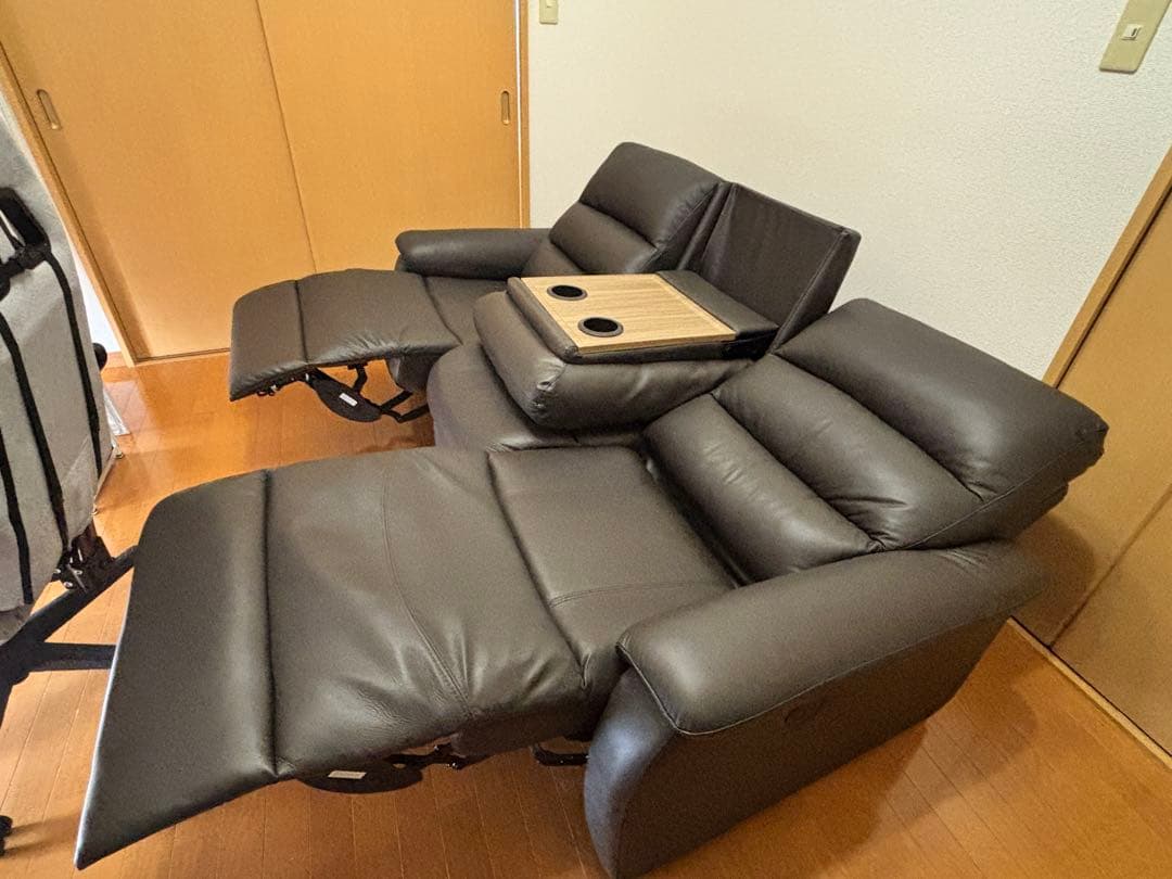 A*要様 3人用電動本革テーブル付きリクライニングソファ(Nビリーバ2本革DBR