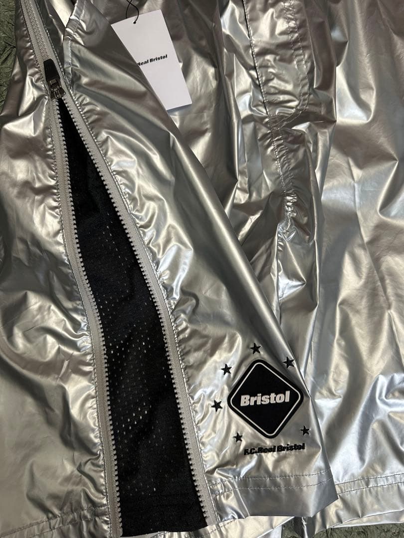 F.C.R.B. シルバー ショートパンツ ブリストル Bristol