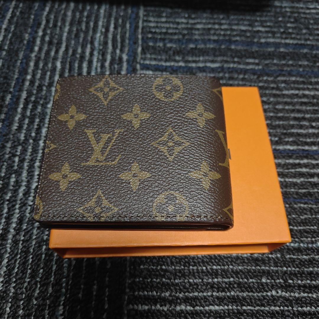 LV 財布　ブラウン