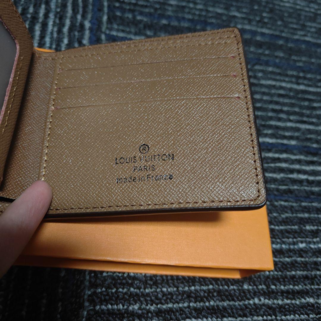 LV 財布　ブラウン
