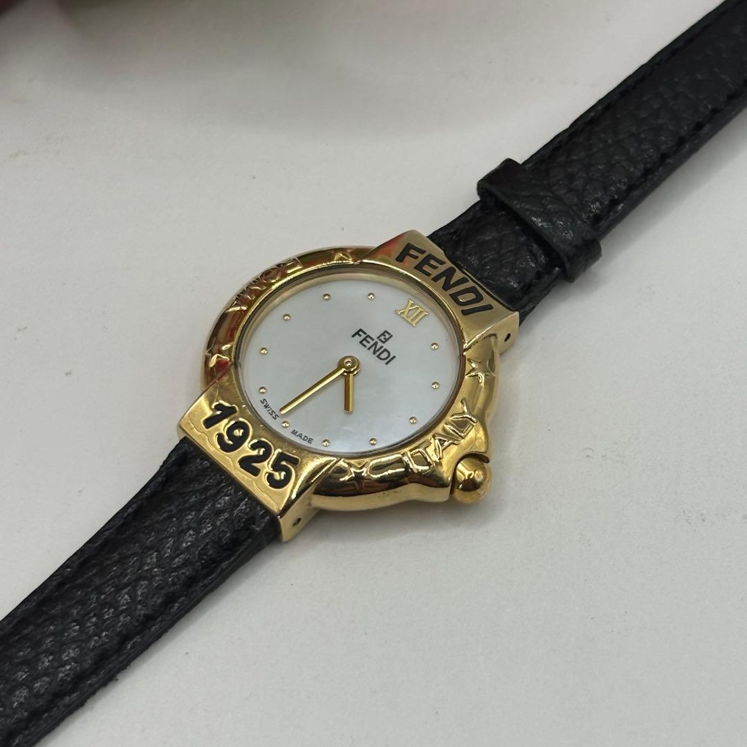 稼働品☆新品電池☆新品ベルト　FENDIフェンディ　４３０L　シェル文字盤