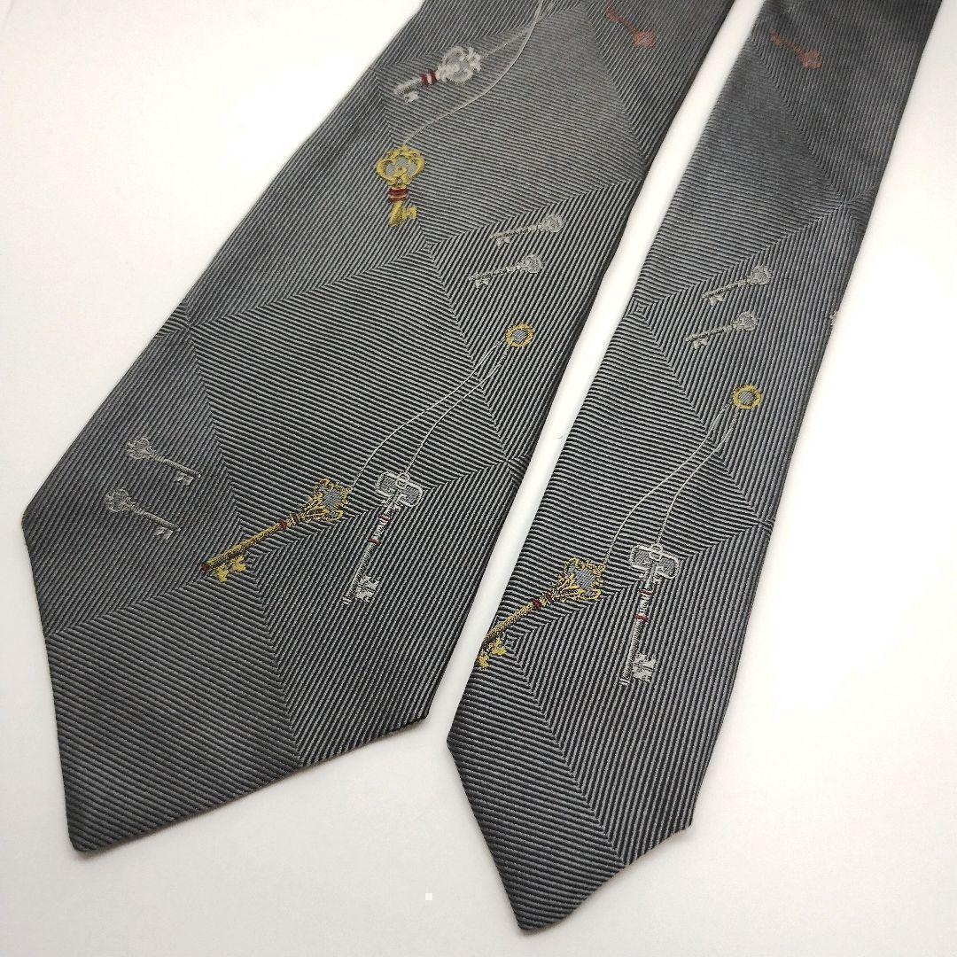 【フランス製】ドミニクフランス ネクタイ グレー 刺繍 アールドゥソワ 高級