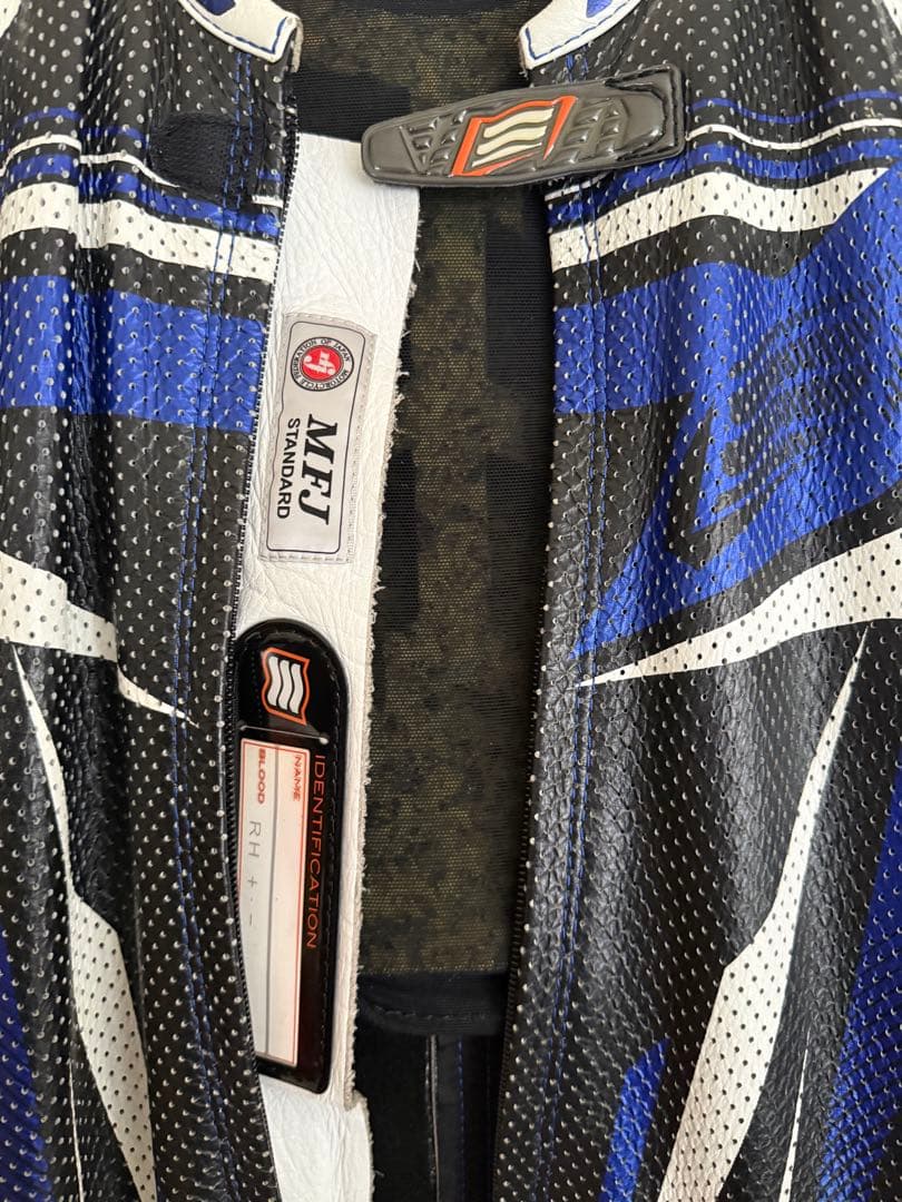 【年内最終価格】HYOD レーシングスーツ D3O® Lサイズ　美品