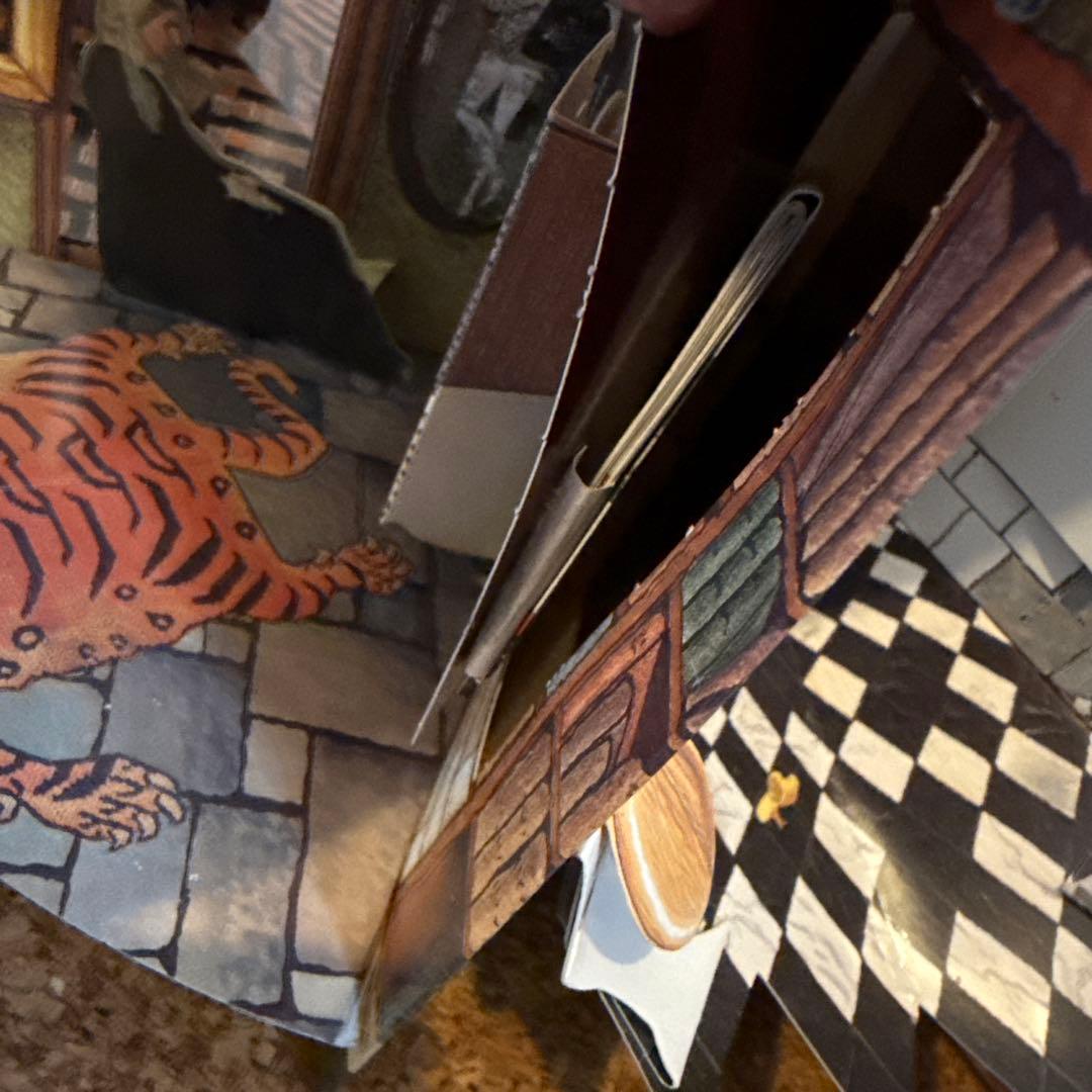 洋書 JAN PIENKOWSKI Botticelli BED&BREAKFAST