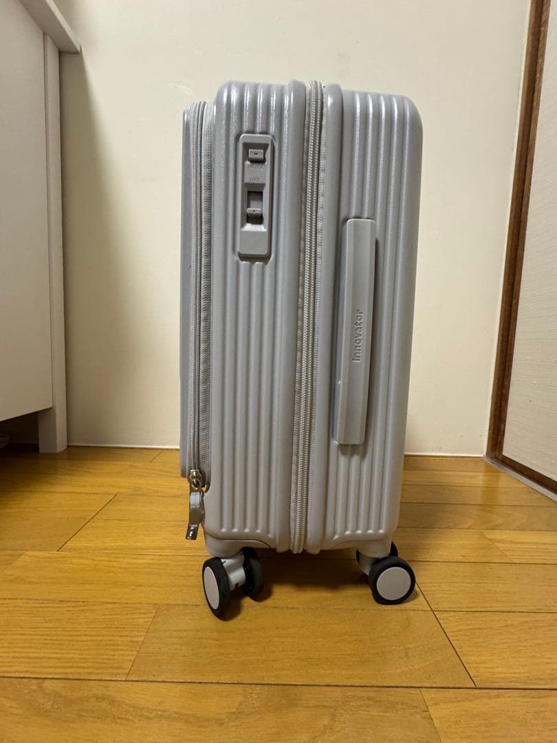 イノベーター　キャリーケース　INV50 38L