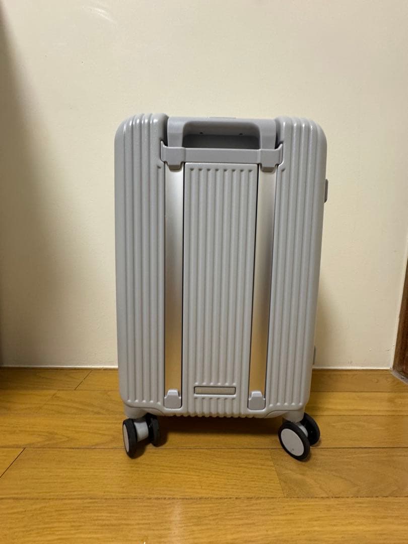 イノベーター　キャリーケース　INV50 38L