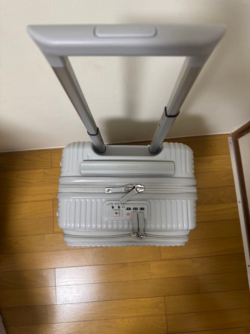 イノベーター　キャリーケース　INV50 38L