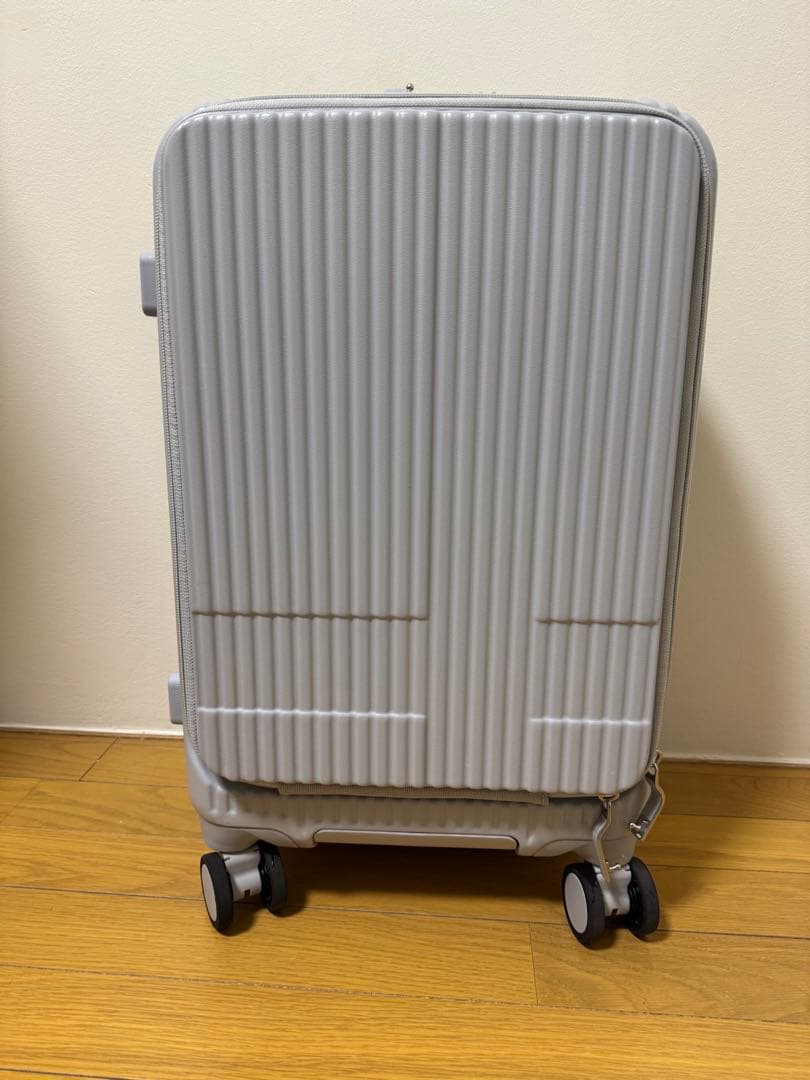 イノベーター　キャリーケース　INV50 38L