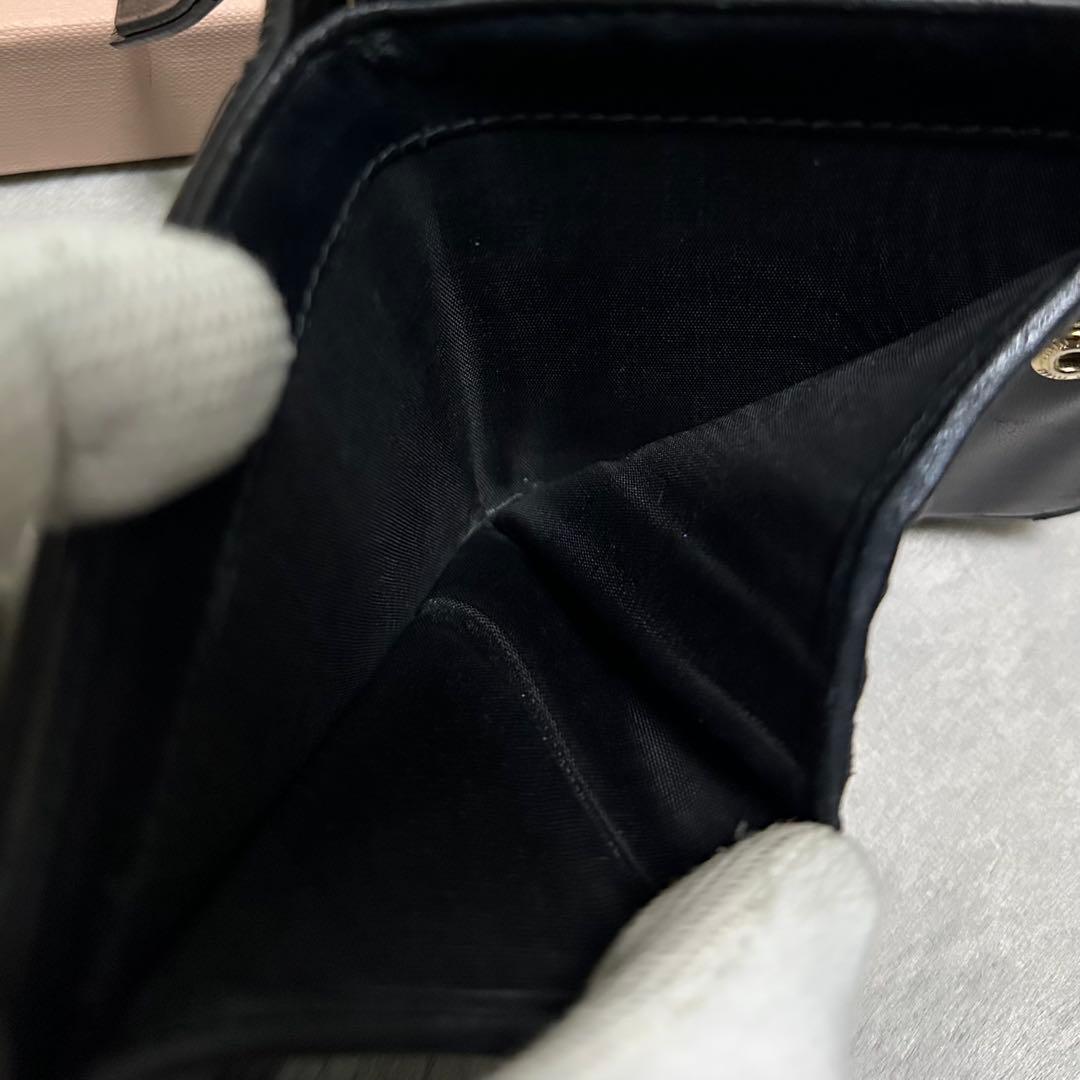 MIU MIUミュウミュウ 折り財布　マテラッセ　ラウンドファスナー