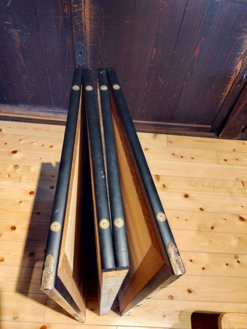 松の木と鳥の四つ折り屏風