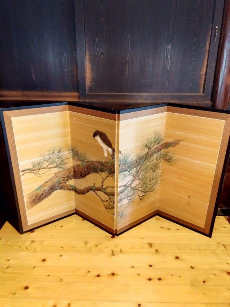 松の木と鳥の四つ折り屏風