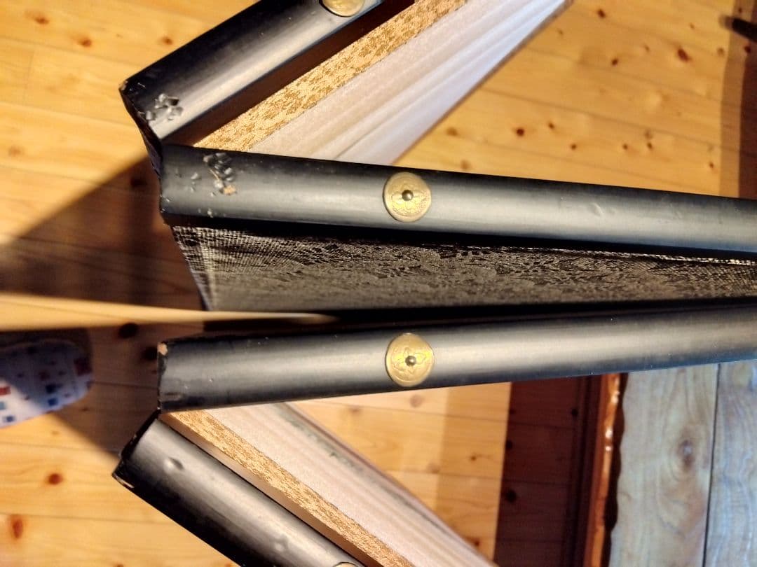 松の木と鳥の四つ折り屏風