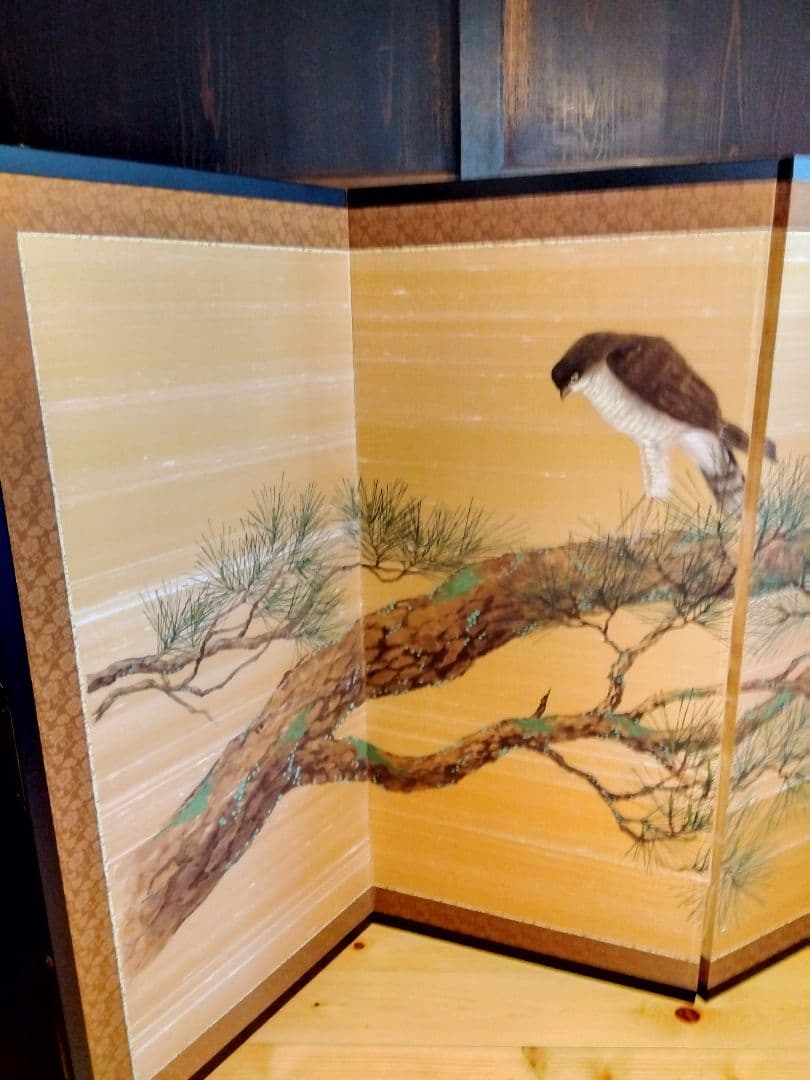 松の木と鳥の四つ折り屏風
