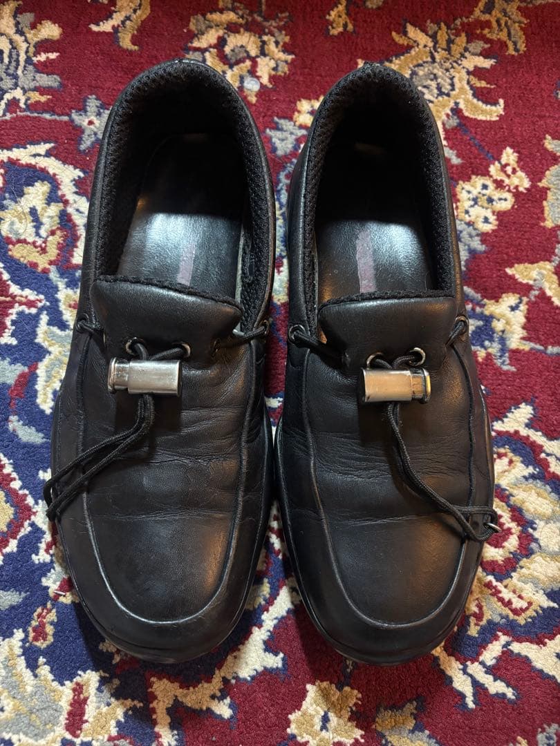 プラダスポーツ　ブラックレザー ローファー