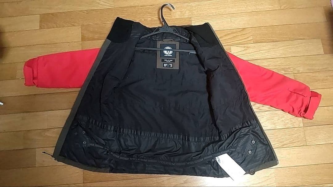 ボルコム　スノーボードウエア　キッズ