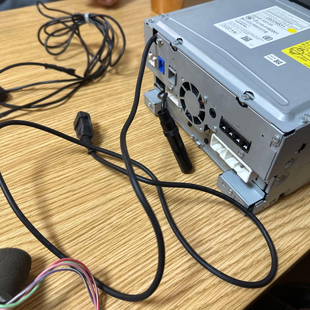 【最終価格】ダイハツ純正ワイドエントリーメモリーナビNMZK-W70D