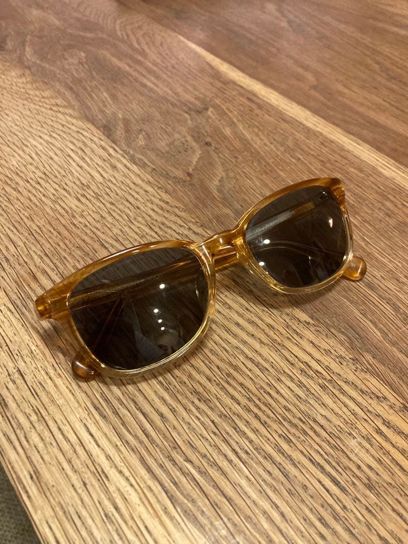 小物 OLIVER PEOPLES Argyle