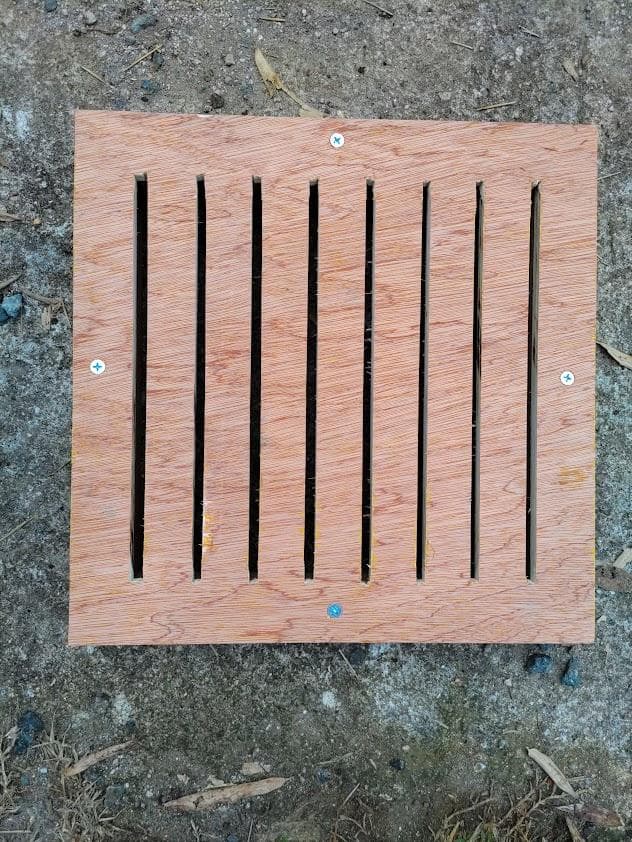 日本蜜蜂 重箱式巣箱 スライド底板 説明書有　プラス　誘引液300㌘