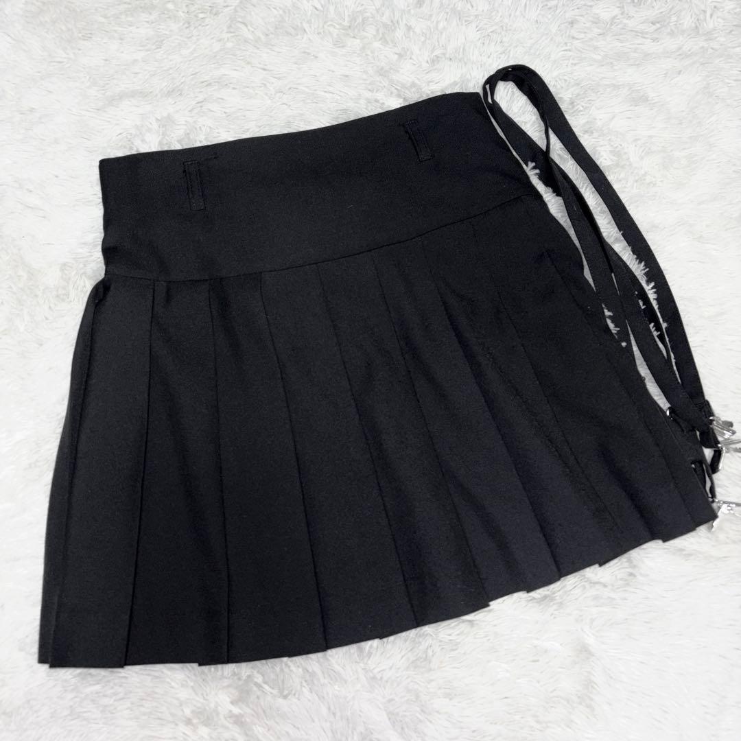 イドラタール テオドール スパイ学園 セットアップ 黒 スカートのみ