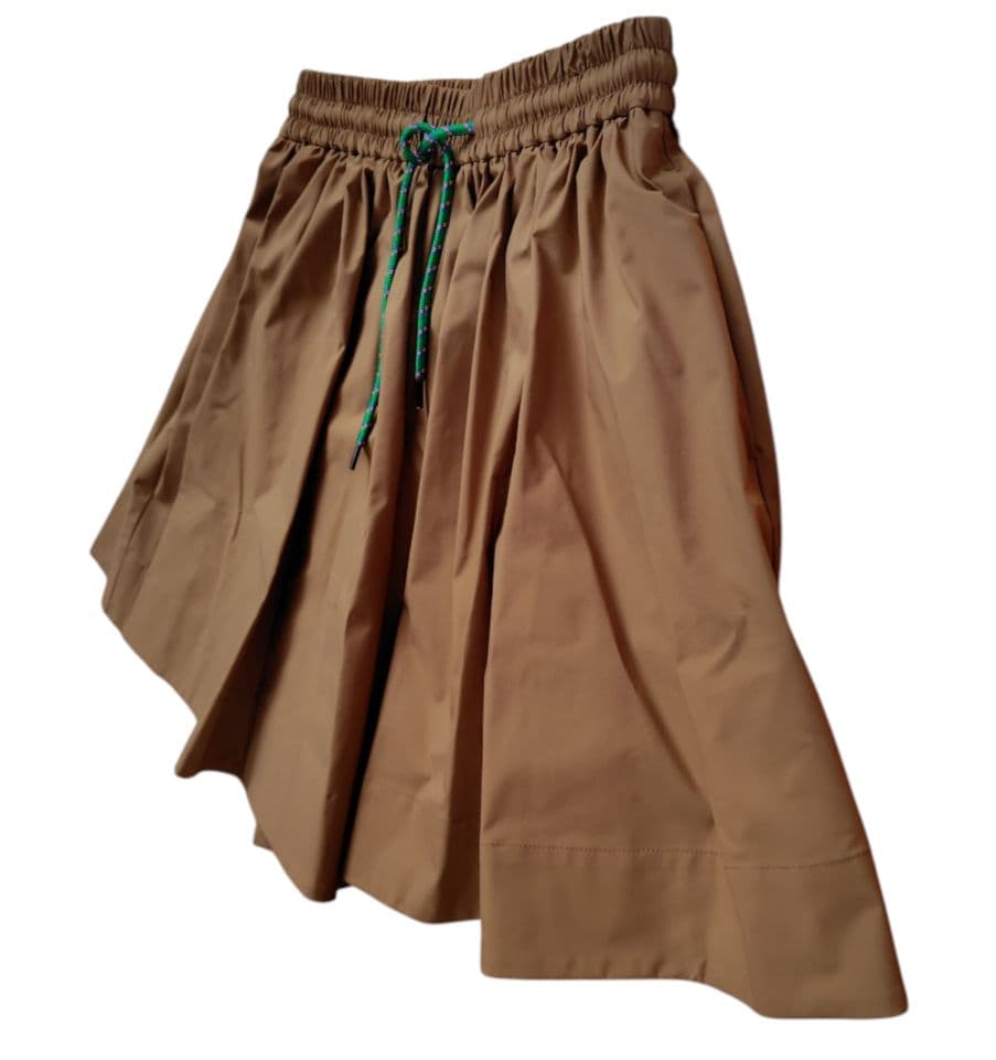 【yori】25商品新品　撥水フェスショートパンツ　36 キャメル
