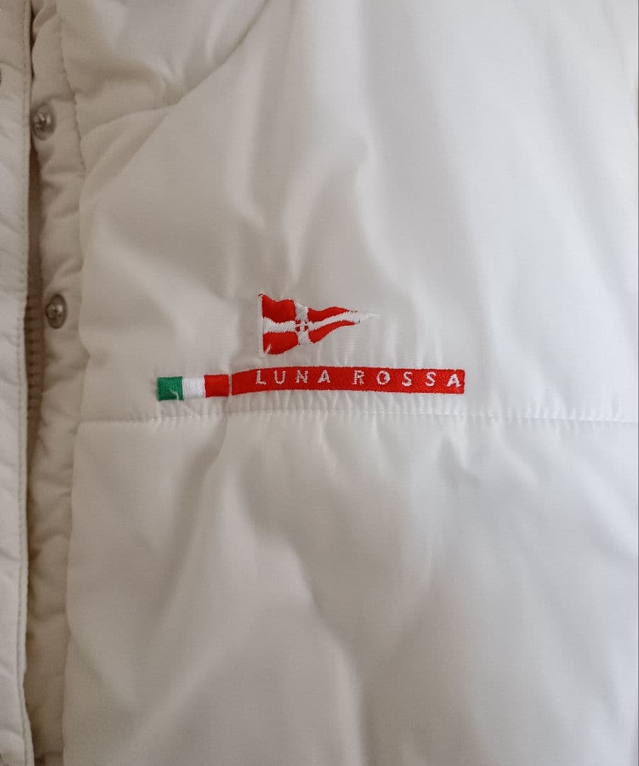 ルナロッサ（PRADAスポーツ）中綿入りジャンパー　ホワイト