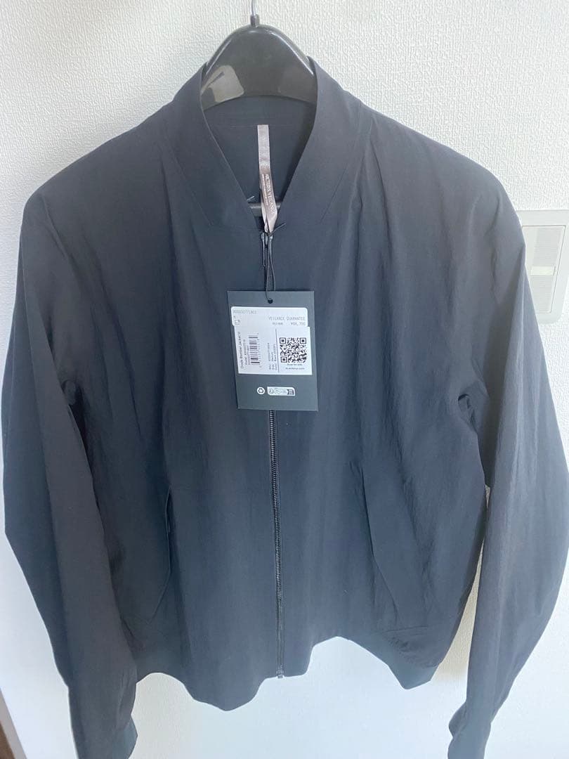 n*l様 新品タグ付 Arc'teryx Veilance Diode Bomb