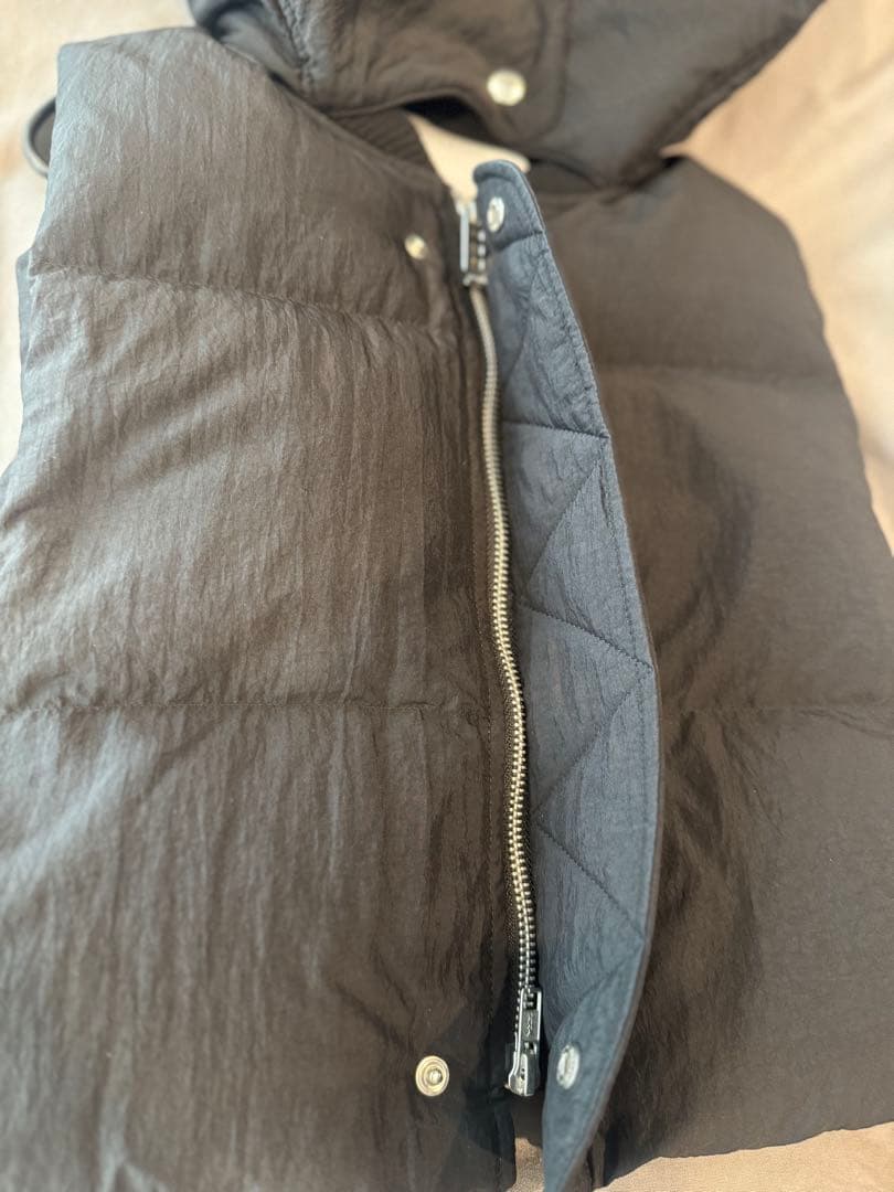 UN3D ショート丈ダウンベスト　フリーサイズ　値下げ！