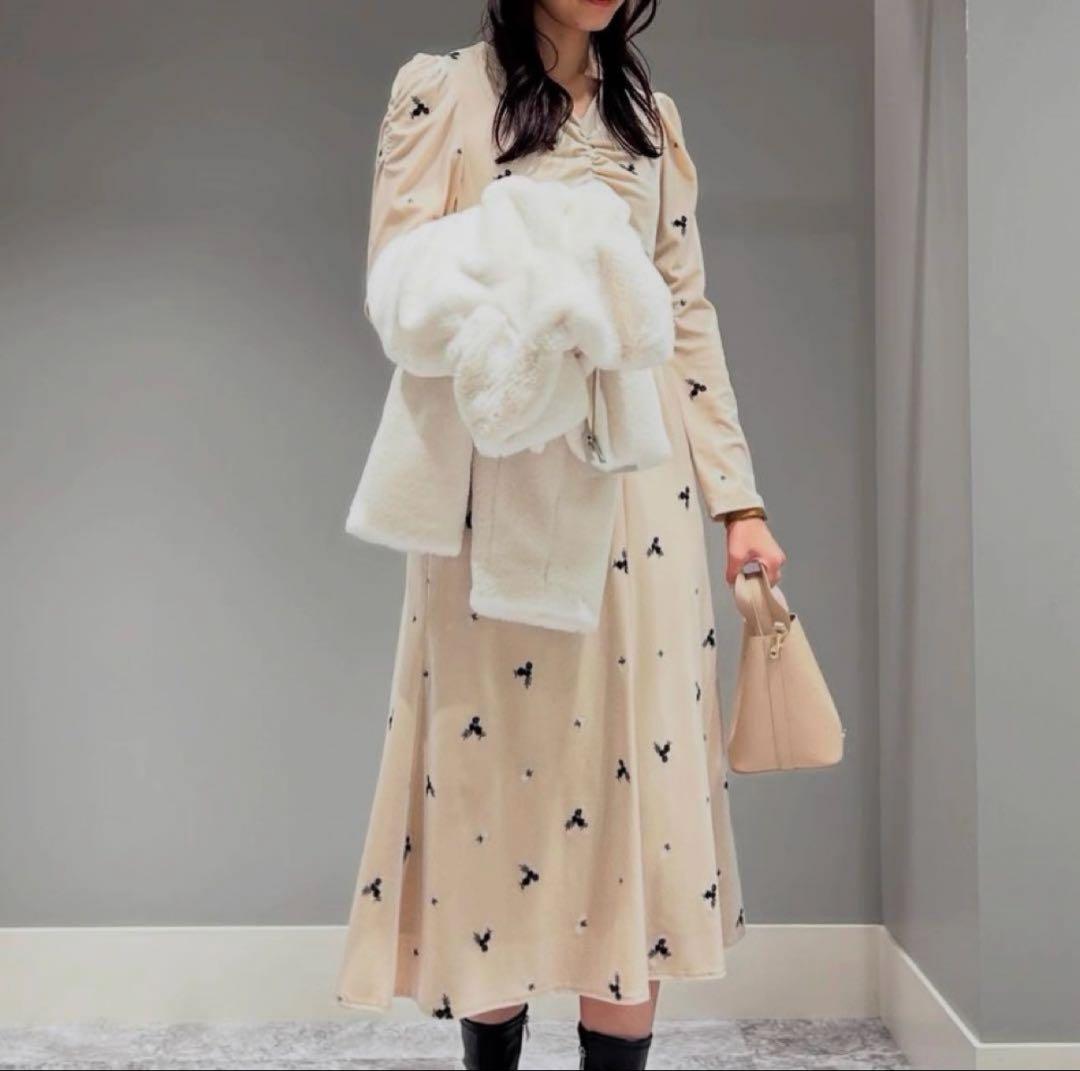 花柄刺繍ベロアワンピース セルフォード ベロアワンピース