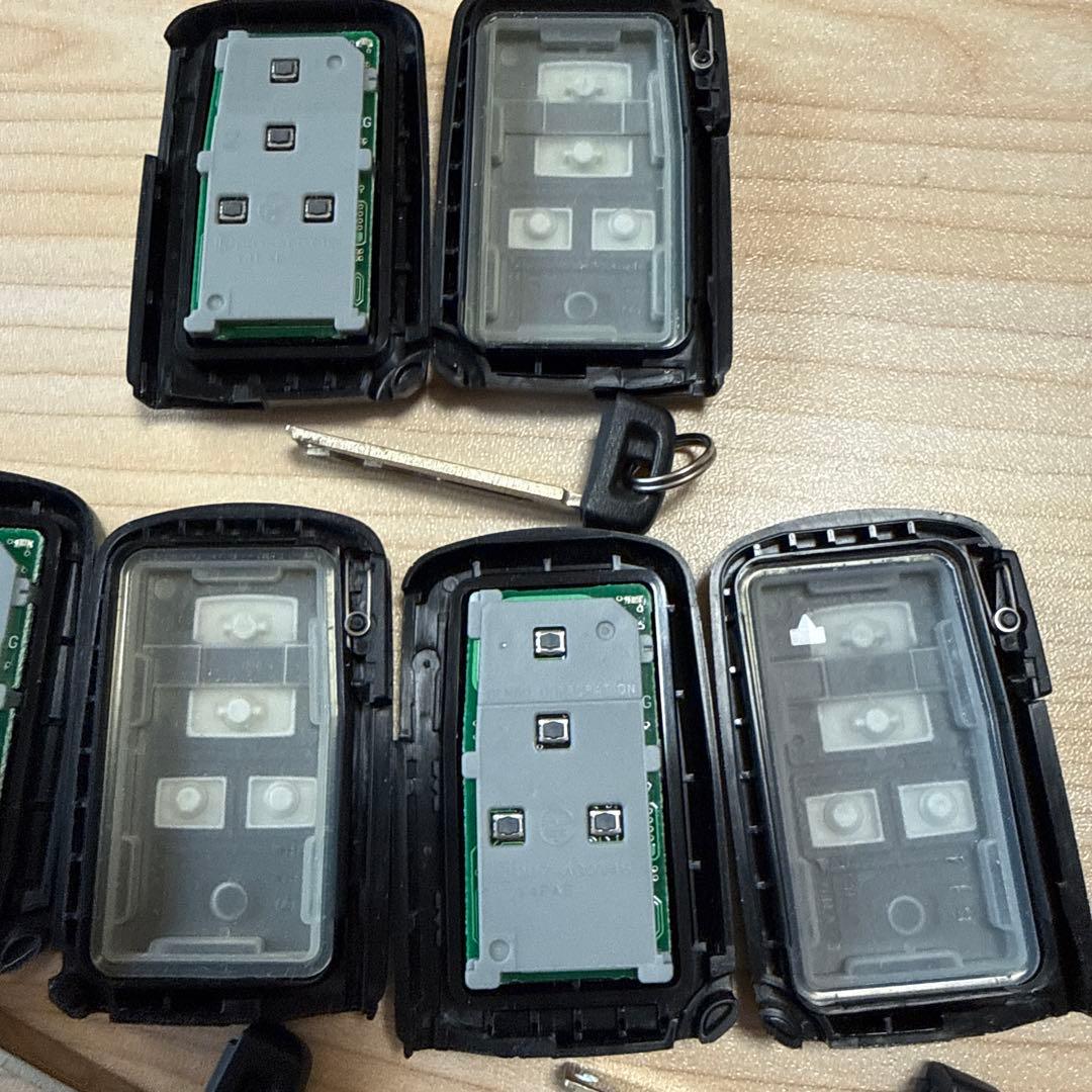 トヨタ純正 アルファード スマートキー (4つボタン) 3個 送料込み