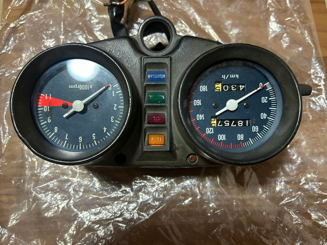 cb400n 純正メーター 実働品